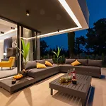 Villa Eta